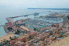 Harbour of Alicante in Spain Overview of ships in the harbour of Alicante in Spain